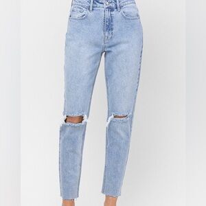 NWT Jelly Jeans Light Acid Wash Raw Hem Distressed Knee Denim - 9
